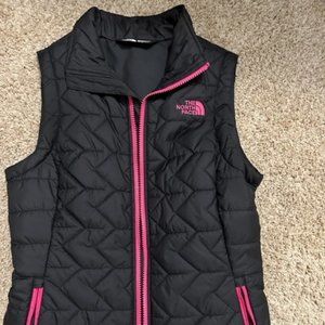 North Face Vest-Only worn once-size xs